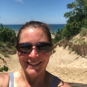 Meet your Posher, Angelique